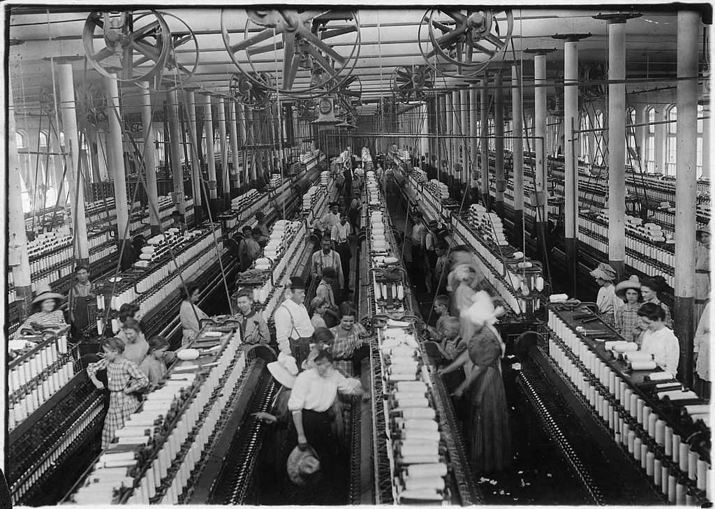 산업혁명 당시 면직물 공장 내부 풍경