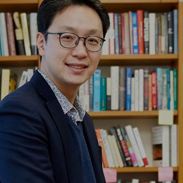 김산하 