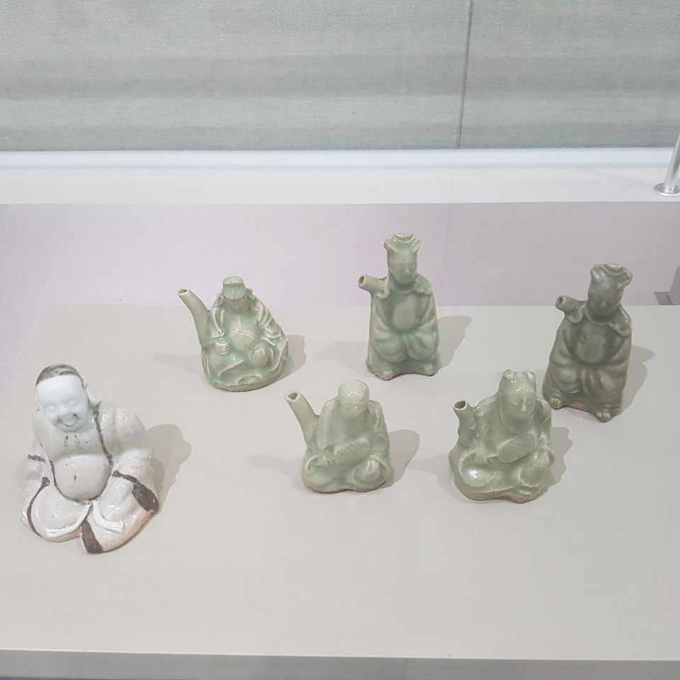 청자도사형연적