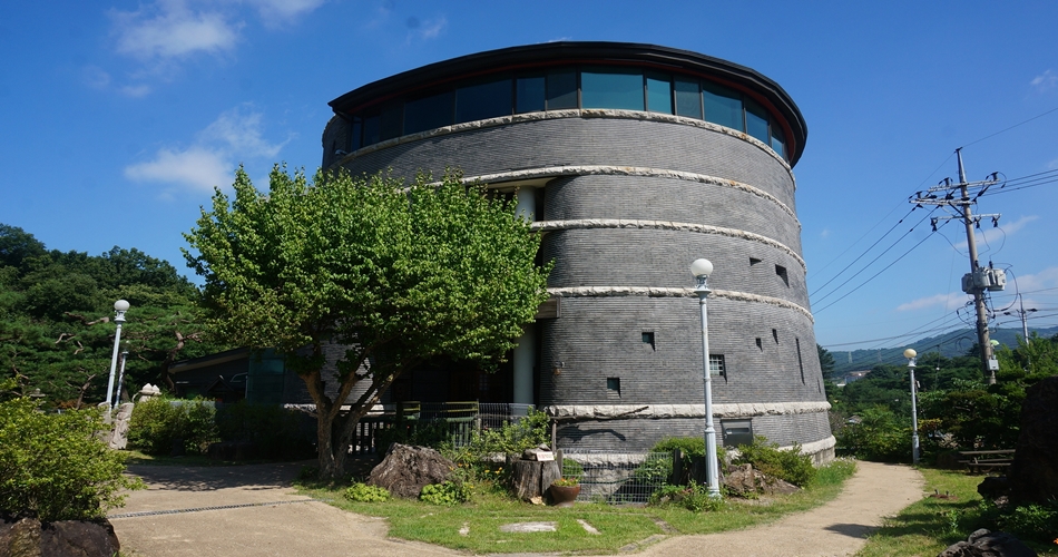 용인에 있는 한국등잔박물관 전경