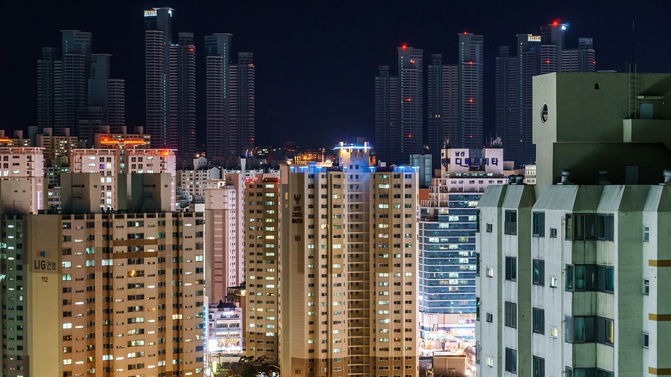 아파트로 대표되는 한국 도시의 풍경 