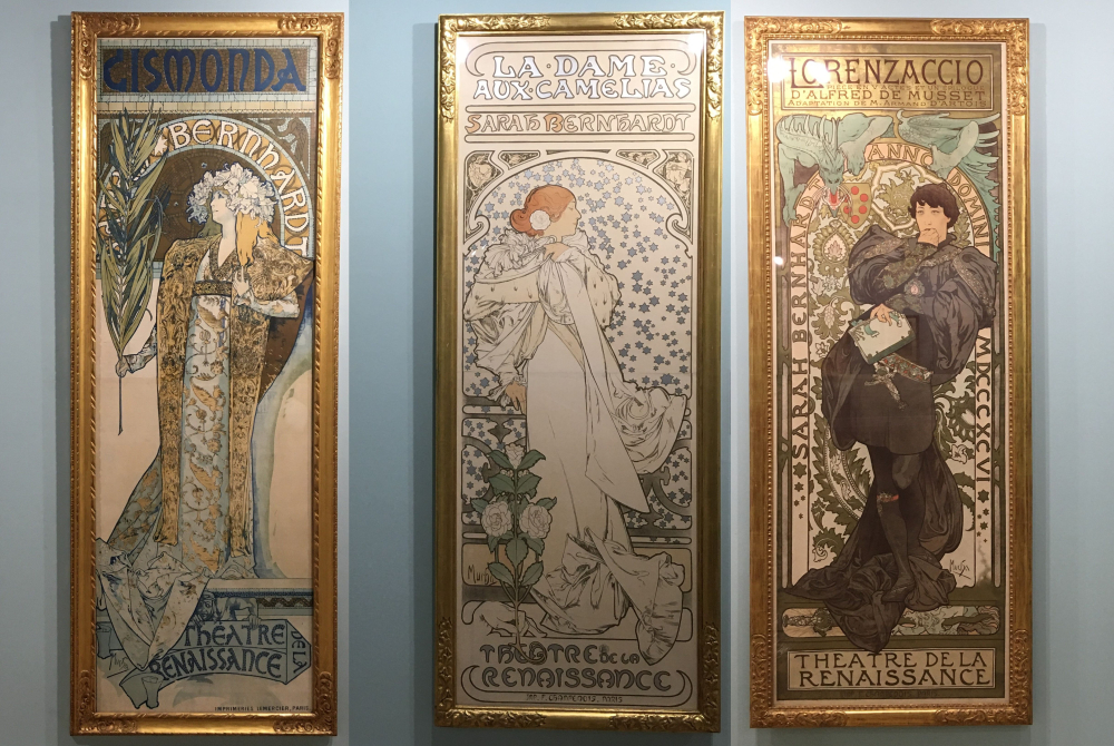 <지스몽다(Gismonda)>(1894), <동백꽃여인>(1896), <로렌자치오>(1896) 