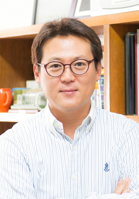 김경일 교수 (이미지 출처: 아주대학교)