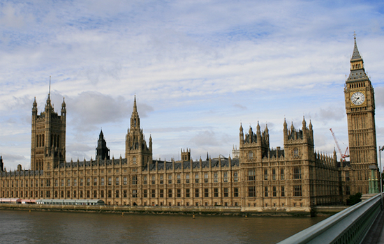 네오 고딕 스타일의 영국 국회의사당