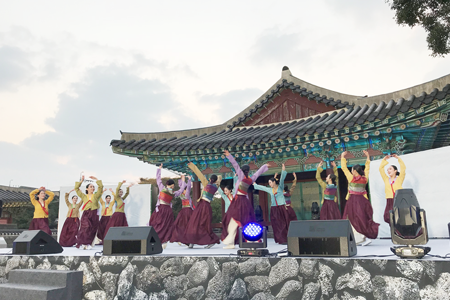 축하마당- 제주도립무용단 공연