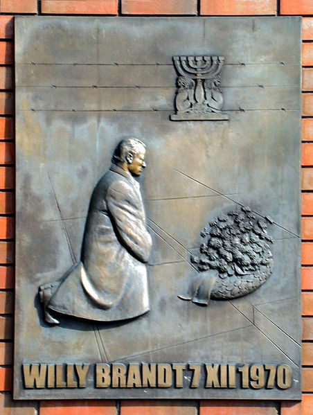 1980년대 폴란드 자유연대노조운동을 이끈 레흐 바웬사(이미지 출처 : 위키피디아)